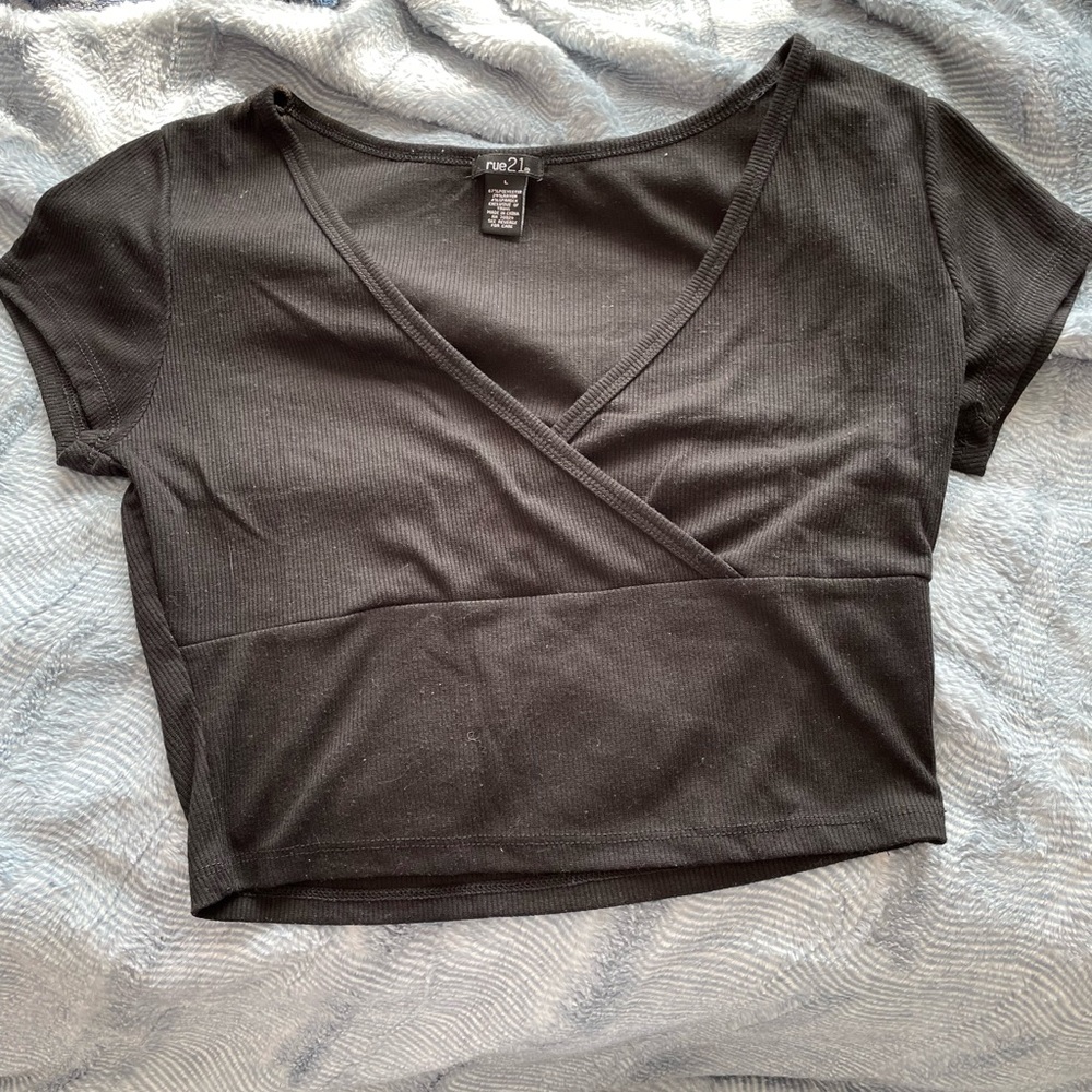 Black Semi Cropped Cross Over Short Sleeve